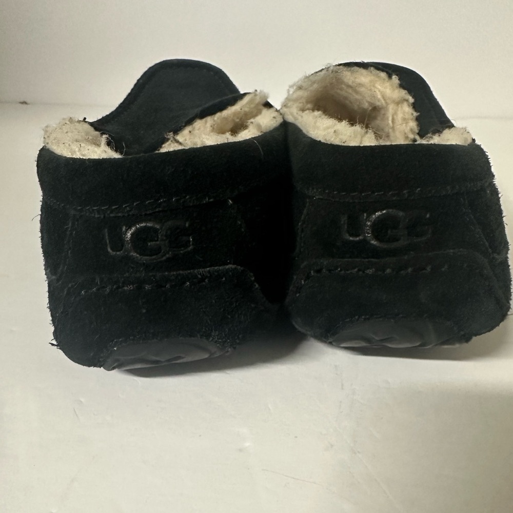 UGG Men's Black Slippers with Cream Lining Size 10 - Picture 5 of 7